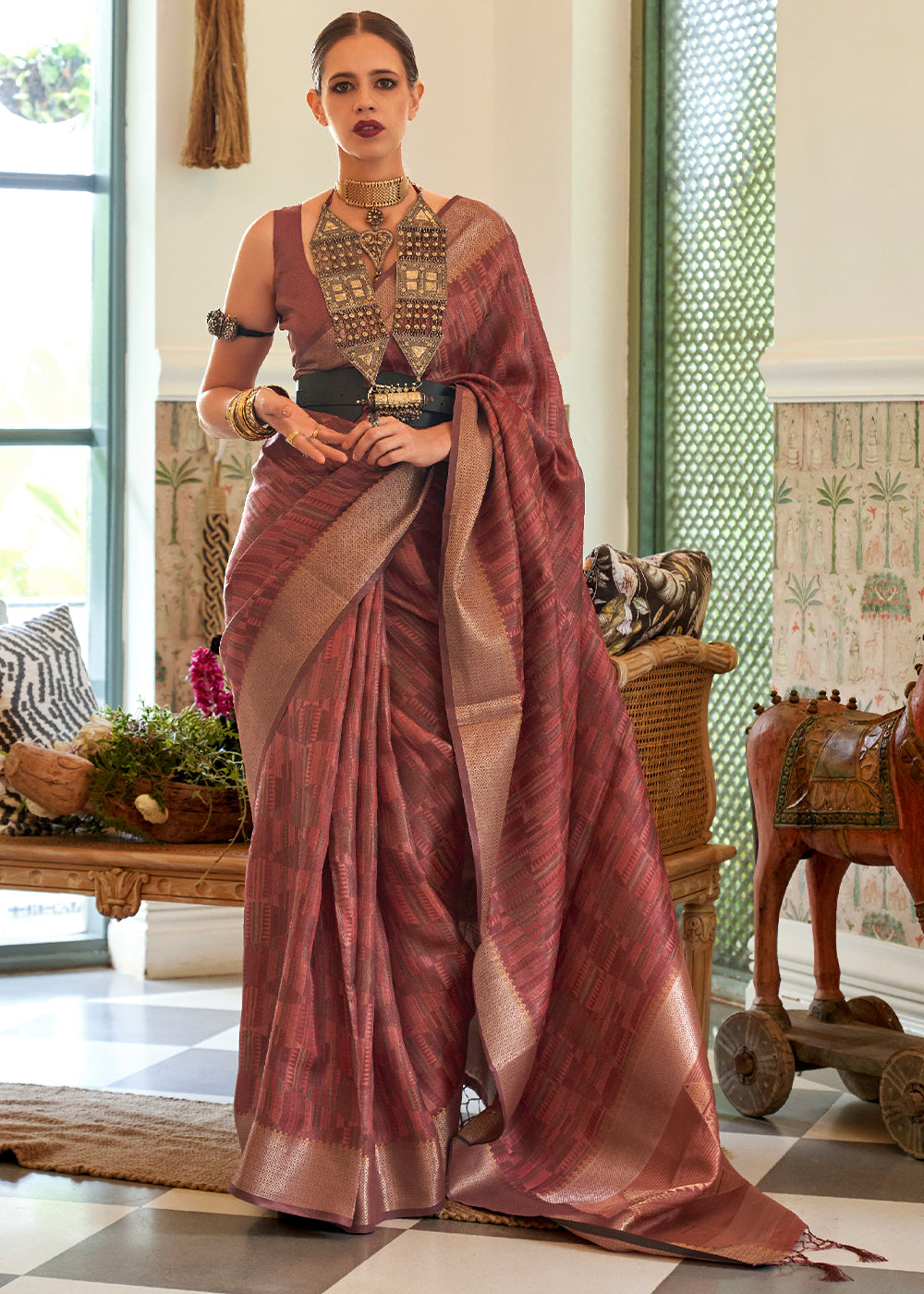 Buy MySilkLove Sanguine Brown Handloom Organza Silk Saree by bollywood actress Kalki Koechlin Online