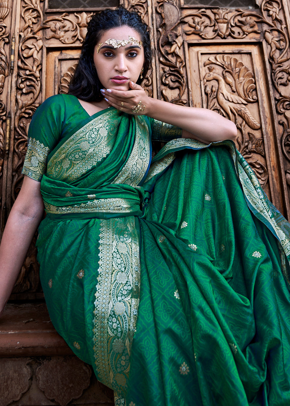 Buy MySilkLove Emerald Green Woven Banarasi Satin Silk Saree Online