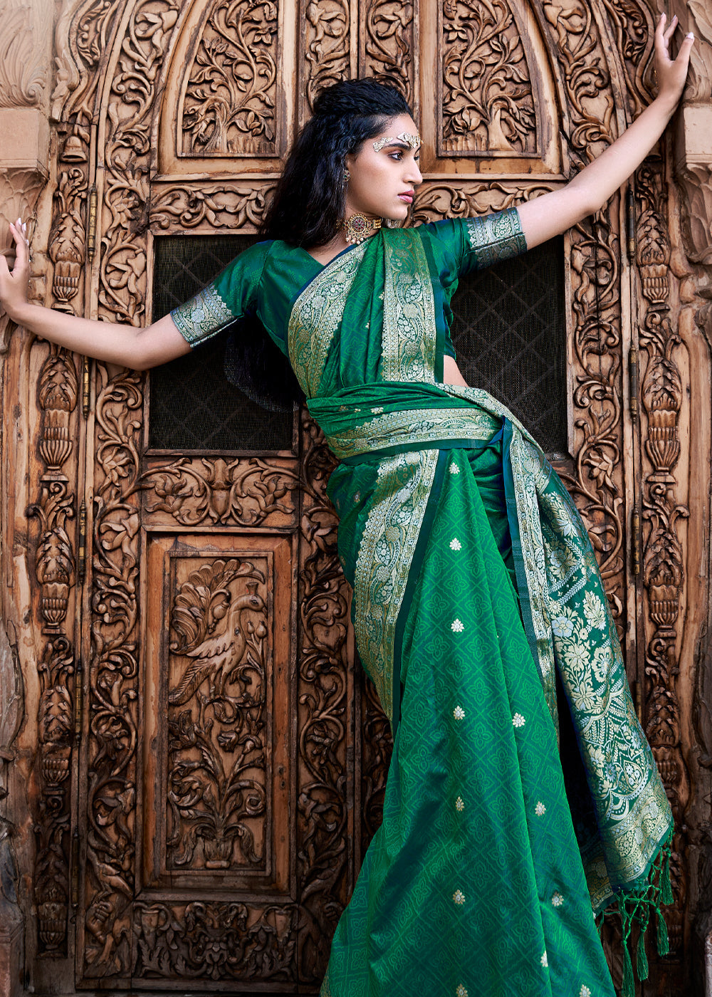 Buy MySilkLove Emerald Green Woven Banarasi Satin Silk Saree Online