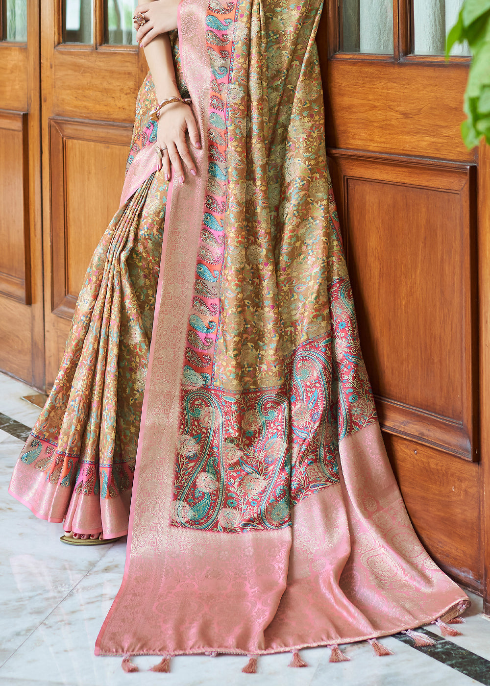 Buy MySilkLove Laser Green Banarasi Saree with Jamewar Print Online