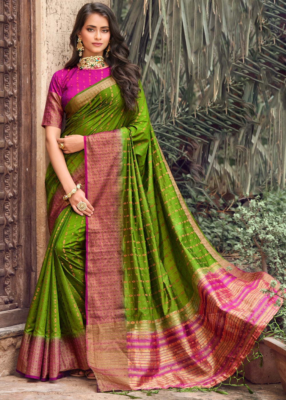 Buy MySilkLove Christi Green Woven Banarasi Raw Silk Saree Online