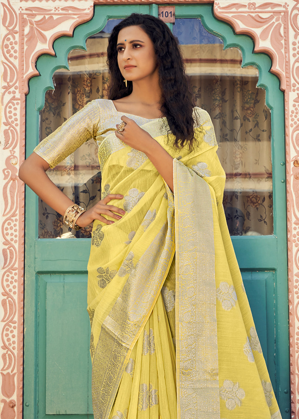 Buy MySilkLove Witch Haze Yellow Zari Woven Banarasi Linen Saree Online