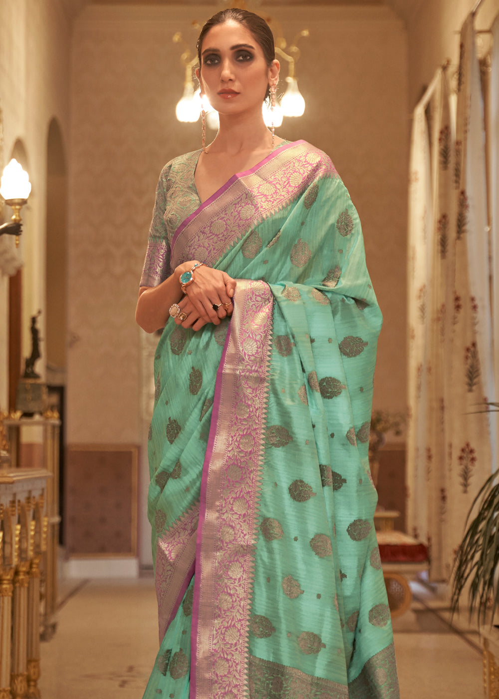 Buy MySilkLove Bay Leaf Green Zari Woven Banarasi Linen Saree Online