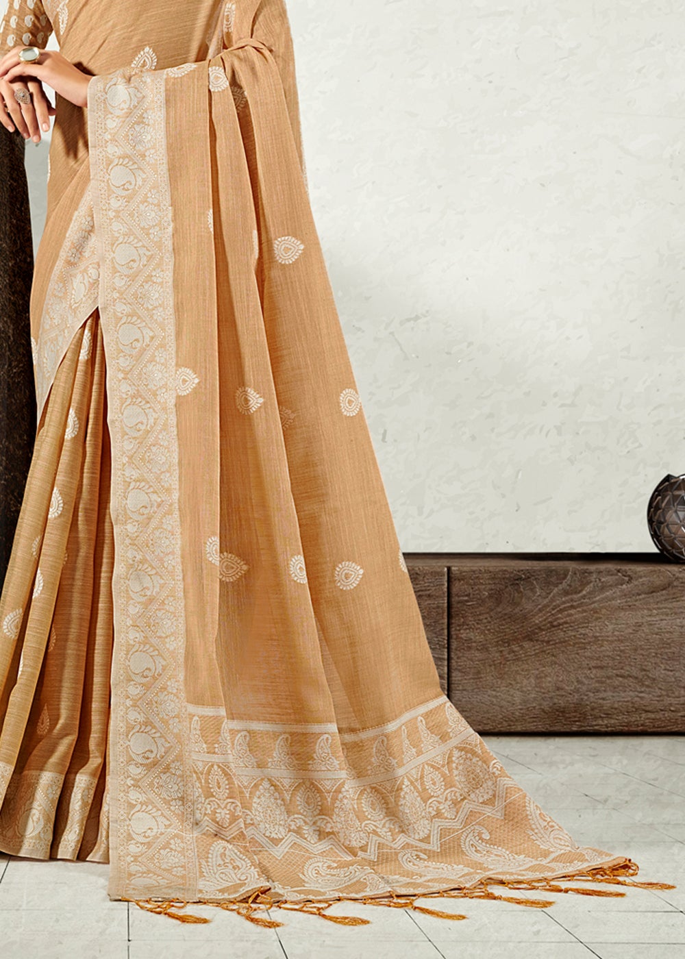 Buy MySilkLove Navajo Cream Zari Woven Linen Saree Online