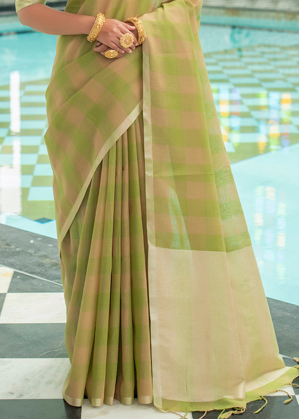 Buy MySilkLove Husk Green Zari Woven Checks Linen Saree Online