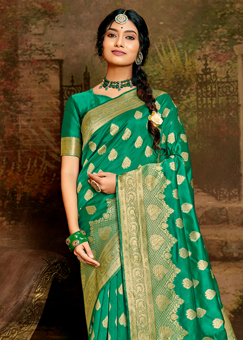 Buy MySilkLove Shamrock Green Zari Woven Banarasi Jamdani Silk Saree Online