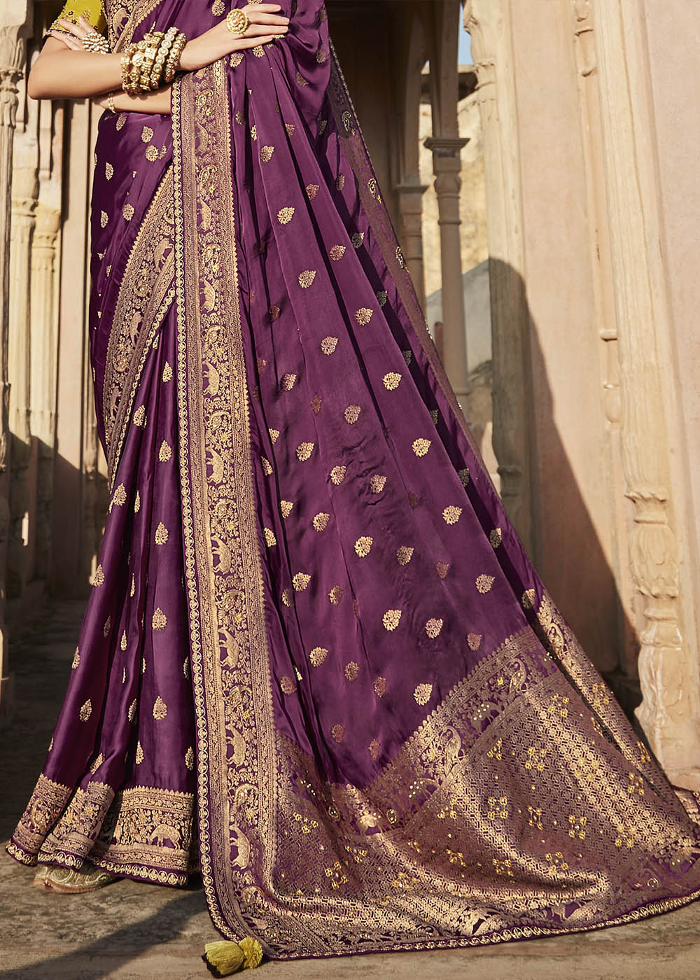Buy MySilkLove Candy Purple Zari Woven Banarasi Silk Saree with Embroidered Blouse Online