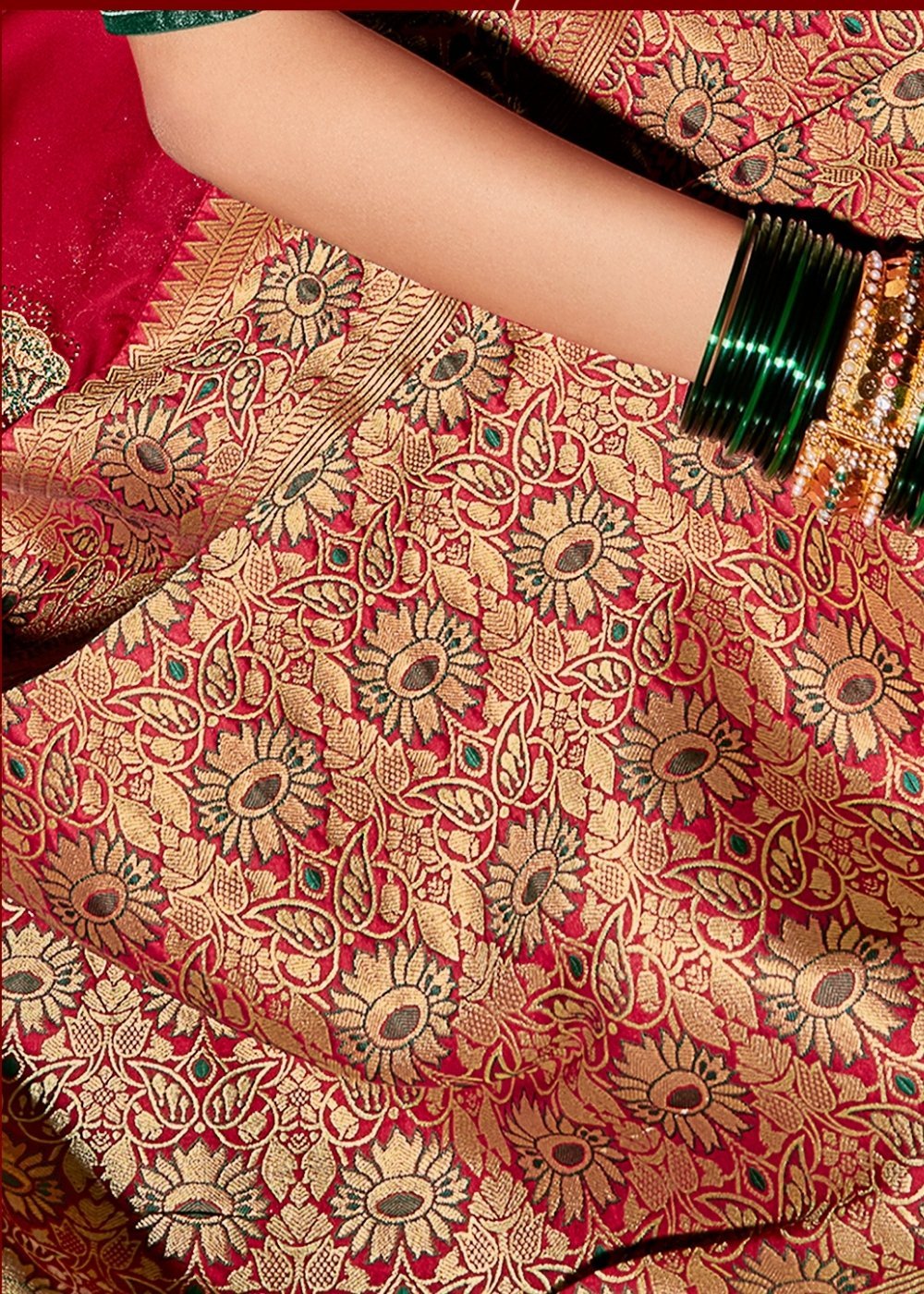 Buy MySilkLove Roof Red  Zari Woven Banarasi Silk Saree Online