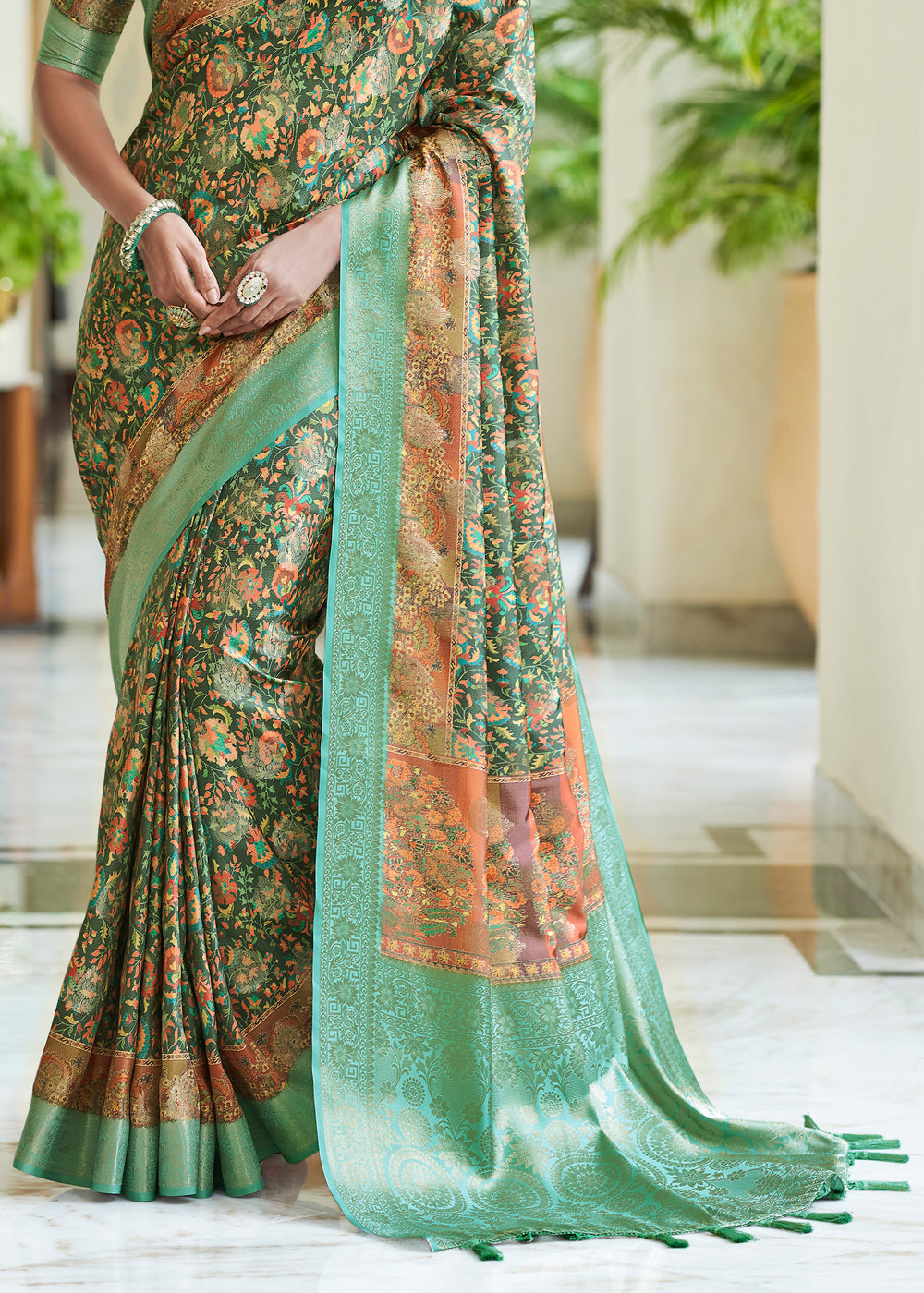 Buy MySilkLove Ben Green Banarasi Saree with Jamewar Print Online