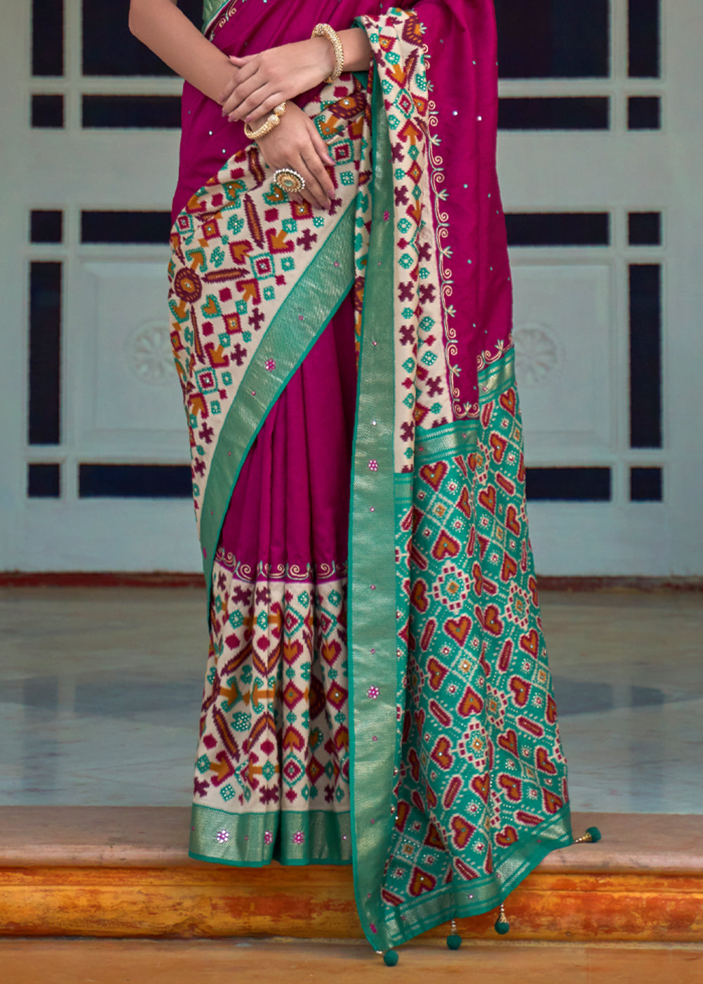 Buy MySilkLove Camelot Dark Pink and Green Woven Patola Silk Saree Online