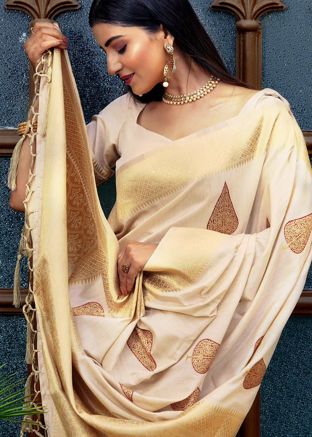 Buy MySilkLove Dust Cream Banarasi Saree Online