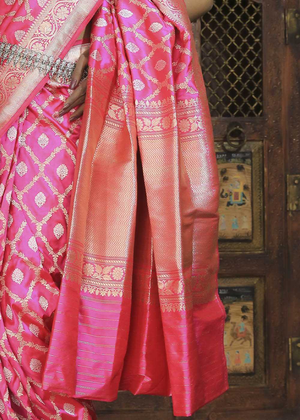 Buy MySilkLove Froly Pink and Golden Katan Pure Silk Handwoven Jaal Saree Online