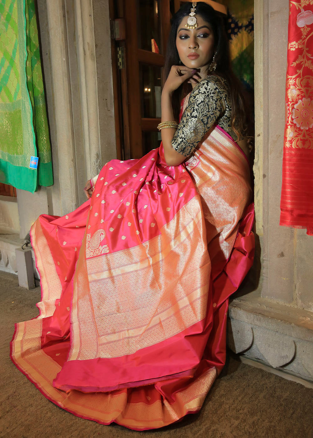 Buy MySilkLove Fiery Rose Katan Pure Silk Handwoven Konia Booti Saree Online